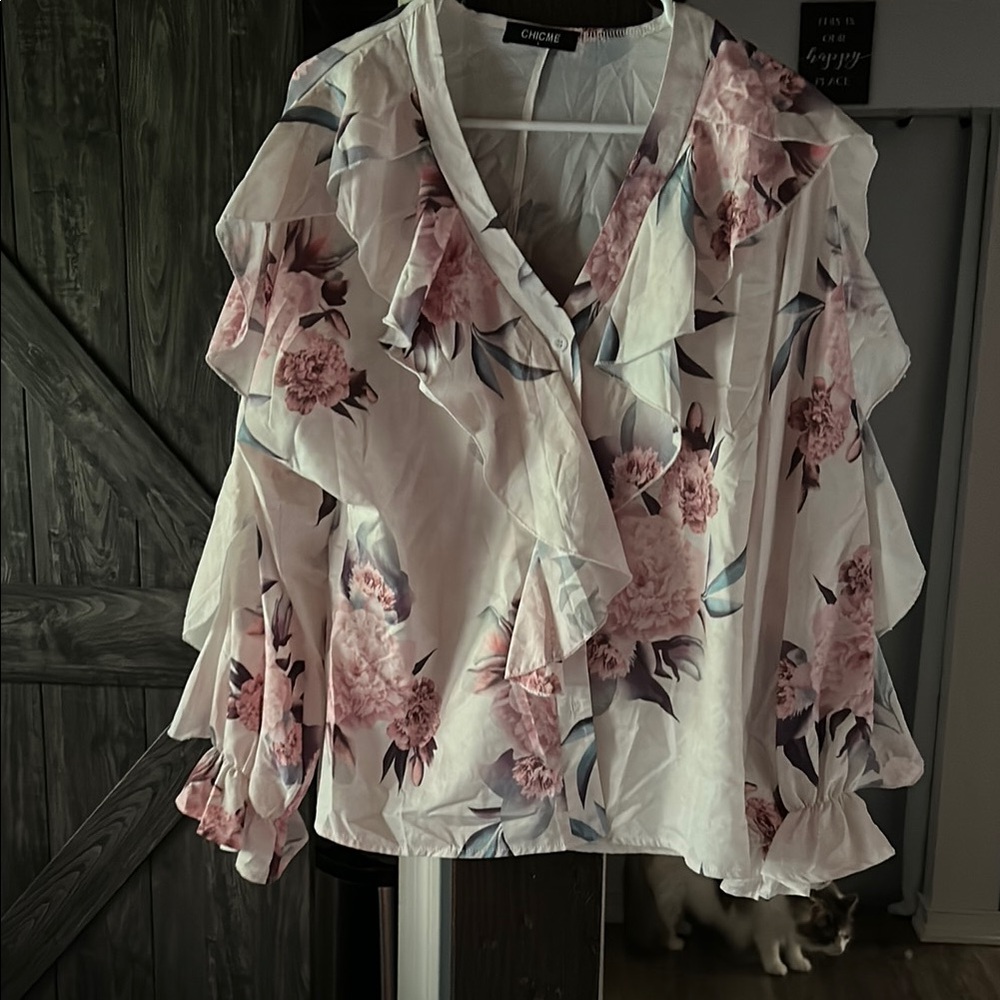 White Cream Ruffled Floral Blouse